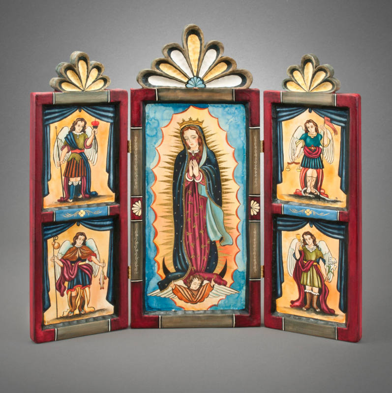 Folding altar screen