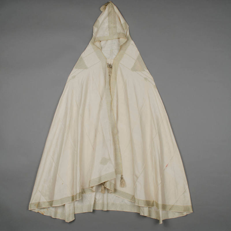 Women's hooded cloak