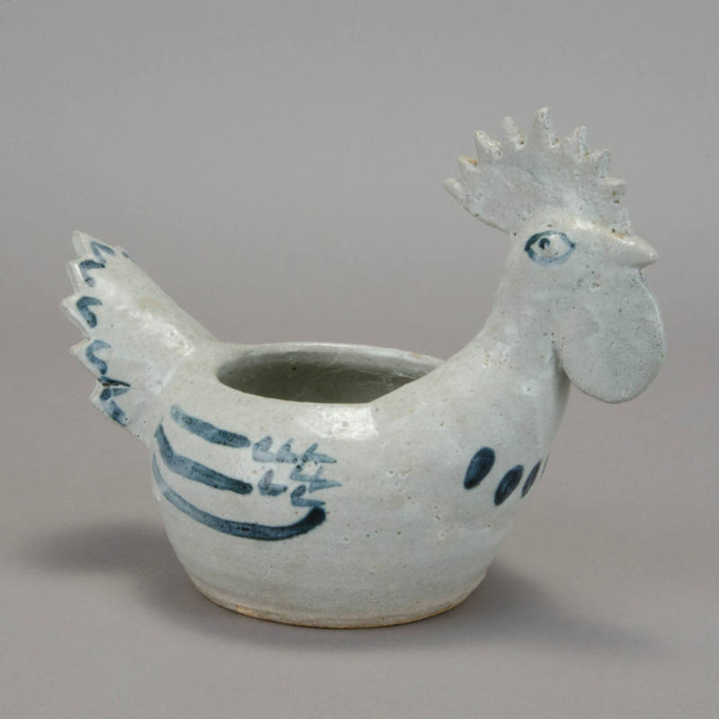 Chicken-shaped vessel