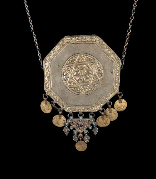 Necklace with amulet container