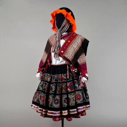 Traditional Peruvian Women’s Festival Attire