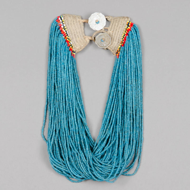 Bead necklace