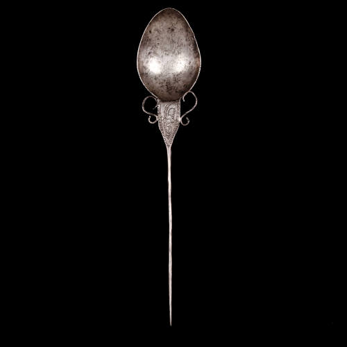 Tupu, spoon shape