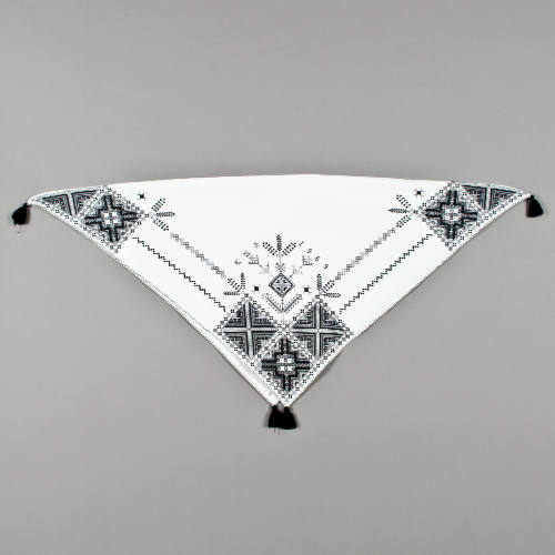 Tupphalskläde (black-embroidered shawl)