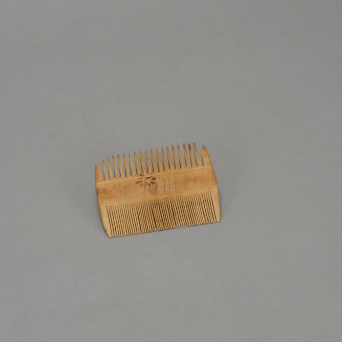 Comb