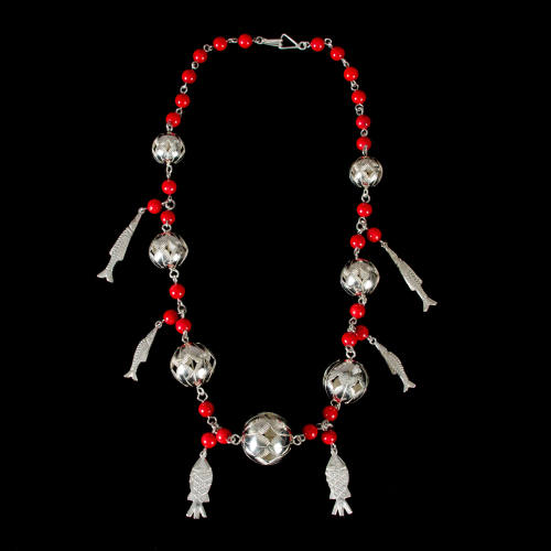 Necklace, openwork silver beads, 3 kinds of fish, and imitation coral