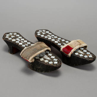 Clogs