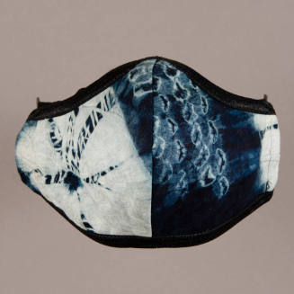 Indigo face mask with tie dye pattern