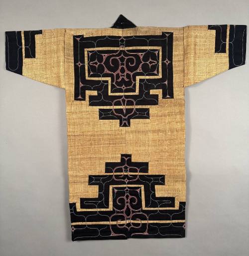 Attush robe