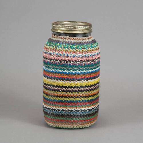 Wire-wrapped jar with metal lid