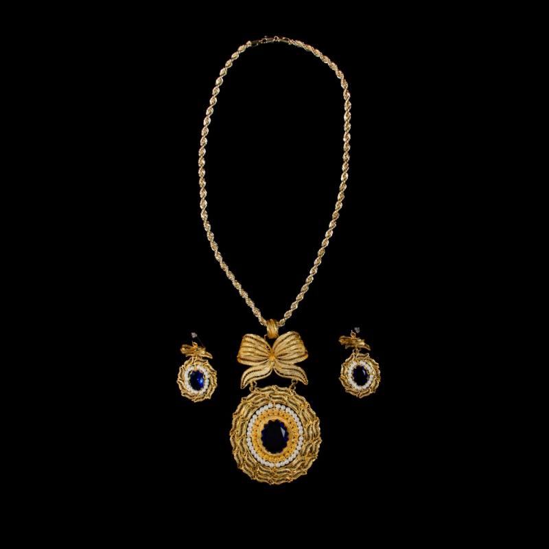 Filigree necklace and earring set