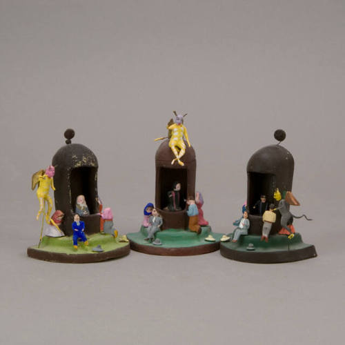 Figure Group, Miniature