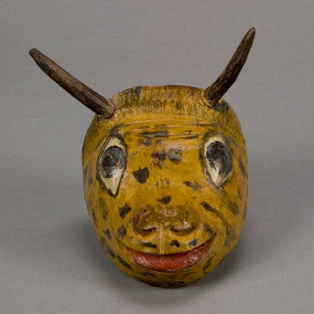 Mask, toro (bull)