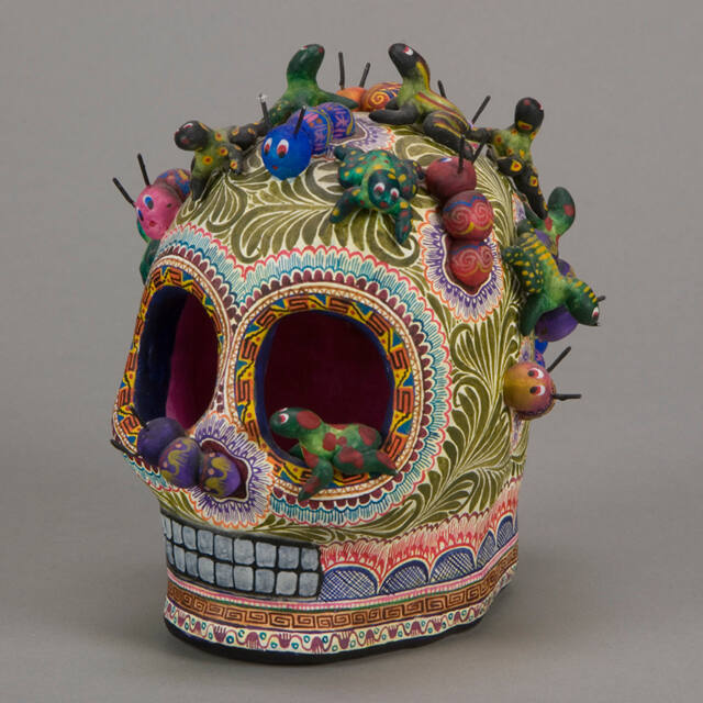Skulls (2)