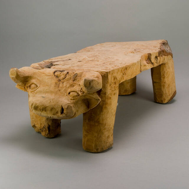 Bench in the form of a bull