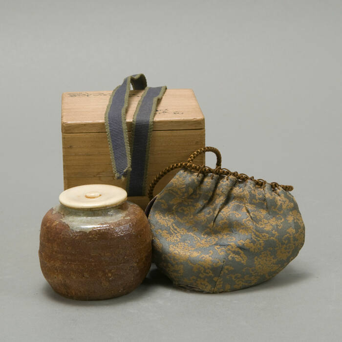 Tea Jar with Accessories includes Box