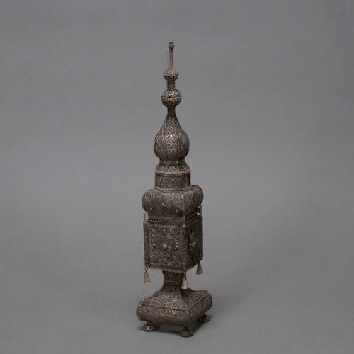 Havdalah spice container (Besamim)