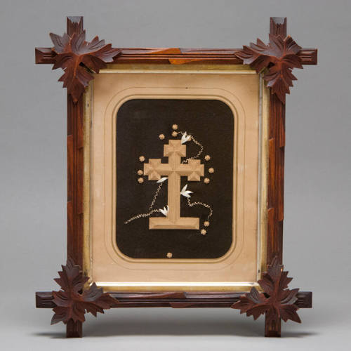 Paper cross