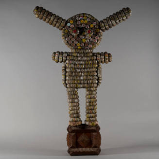 Bottle cap rabbit with base