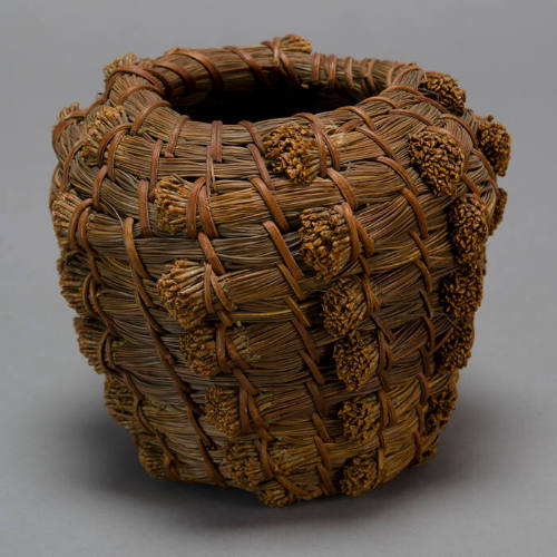 Basket (pine needle)