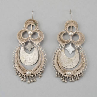 Earrings, crescent filigree