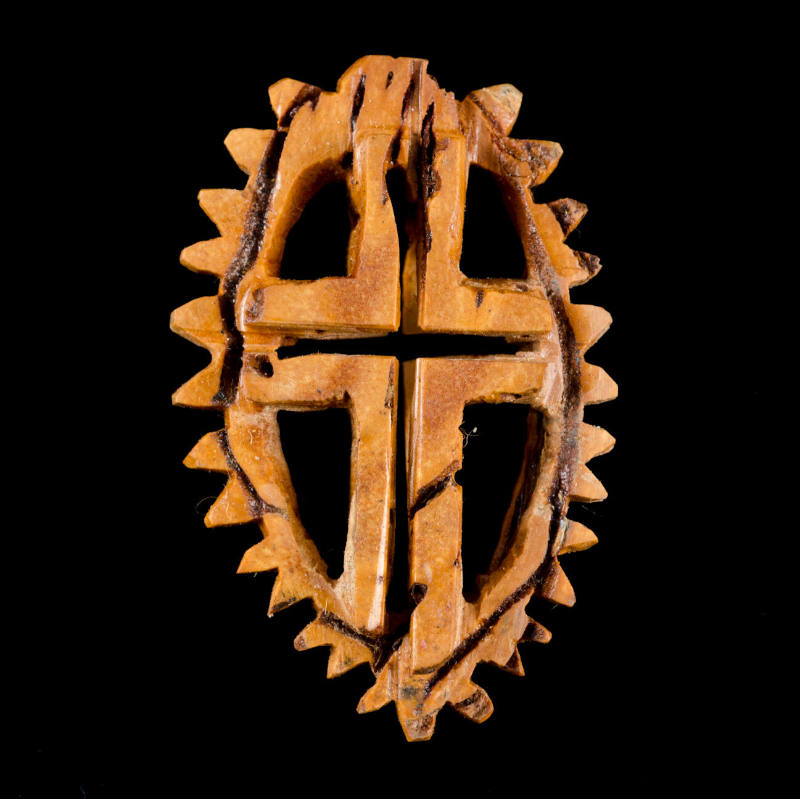 Carved peach pit – Works – eMuseum