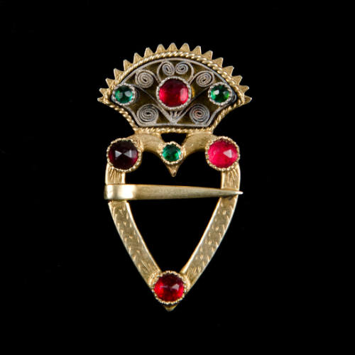 Luckenbooth Brooch