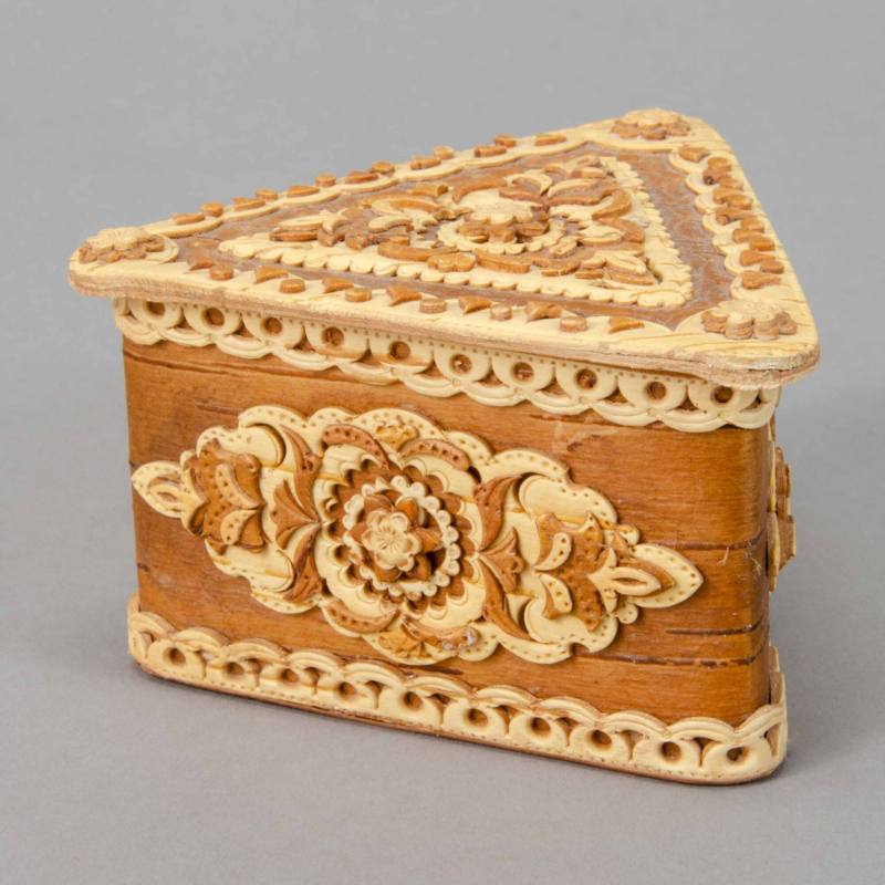 Birch bark box and lid