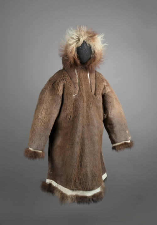 Qusuŋŋaq (outer fur parka with hair outside)