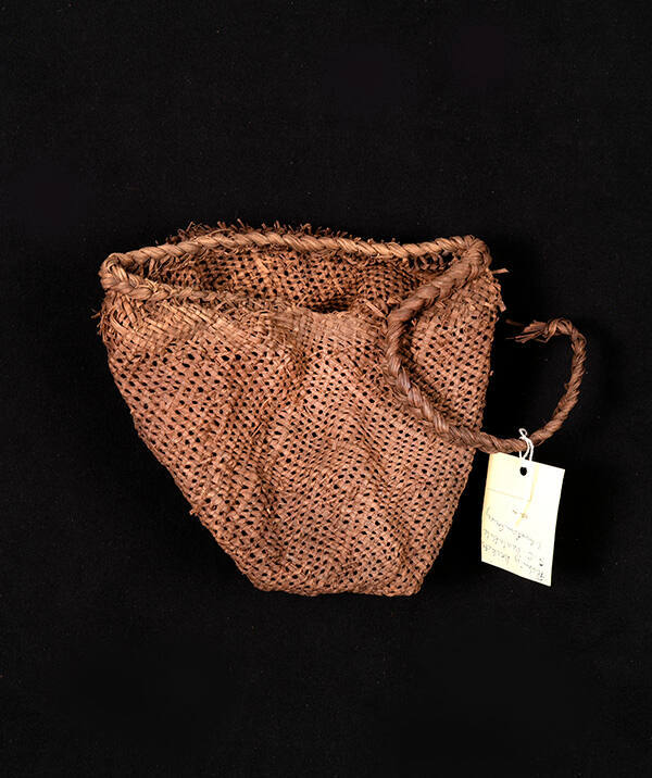 Fishing basket