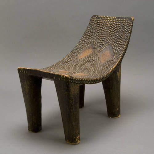 Throne of Chief Lonjetawa