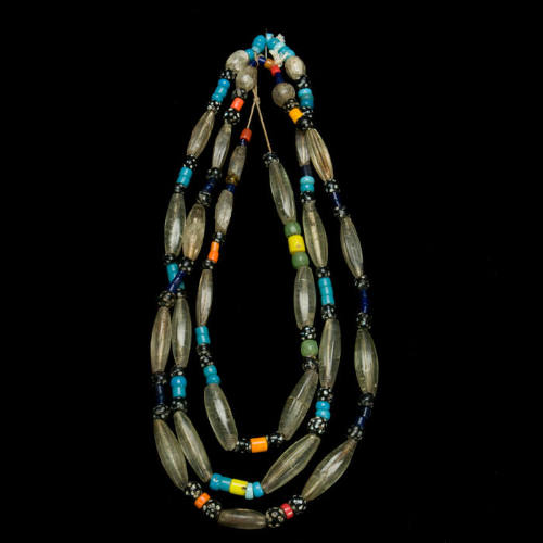 Bead necklace