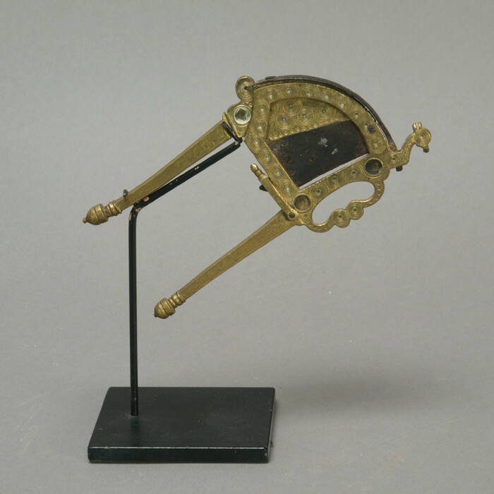 Betel nut cutter
