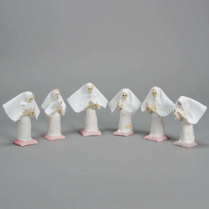 Skeletons figures