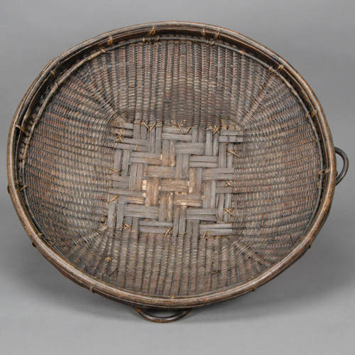 Basket, shallow bowl